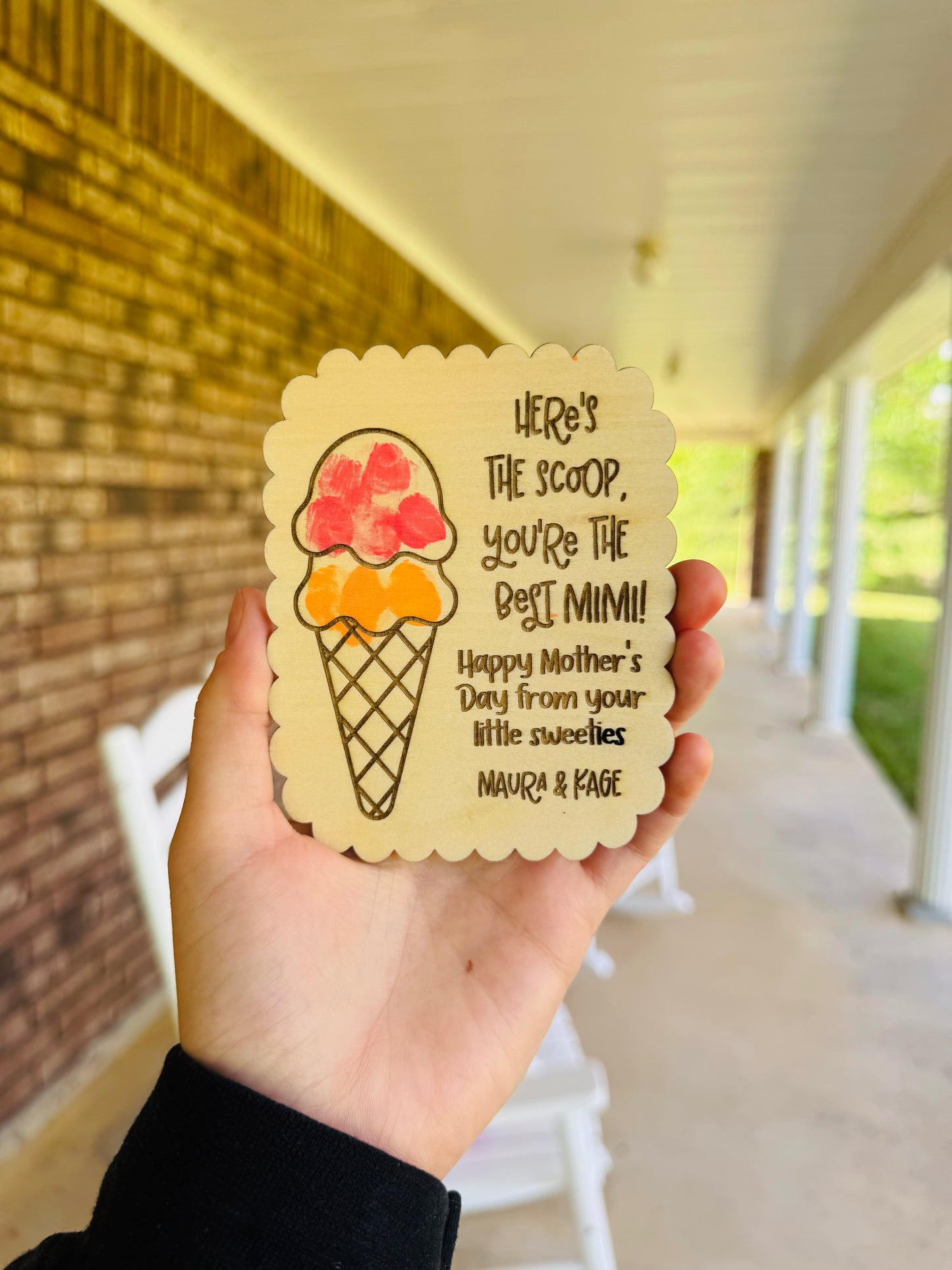 Here’s the Scoop Sign